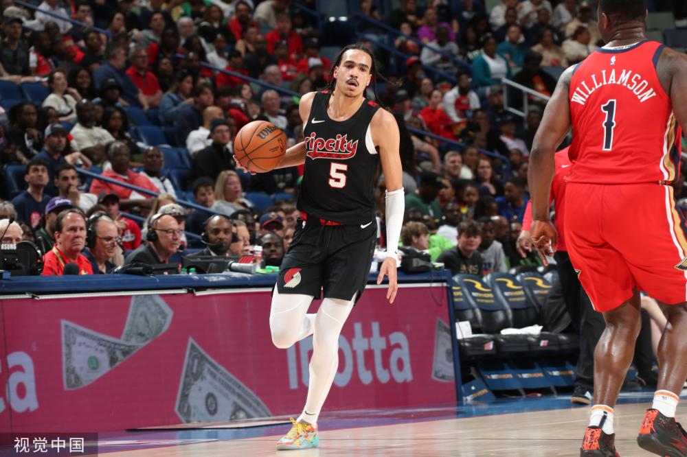 相比之下 相比之下