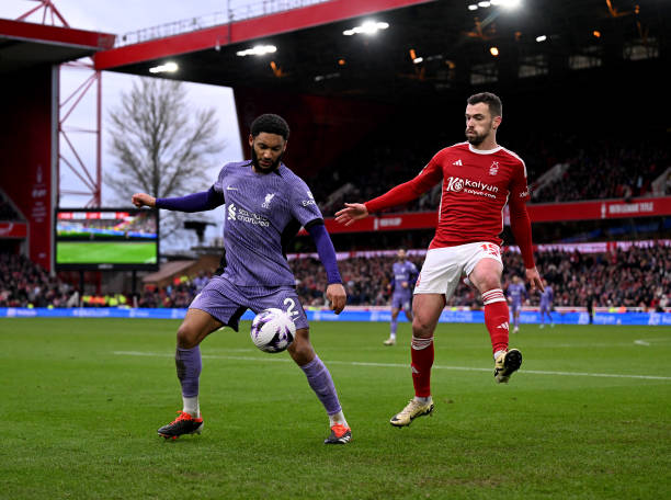 球迷对其寄 球迷对其寄