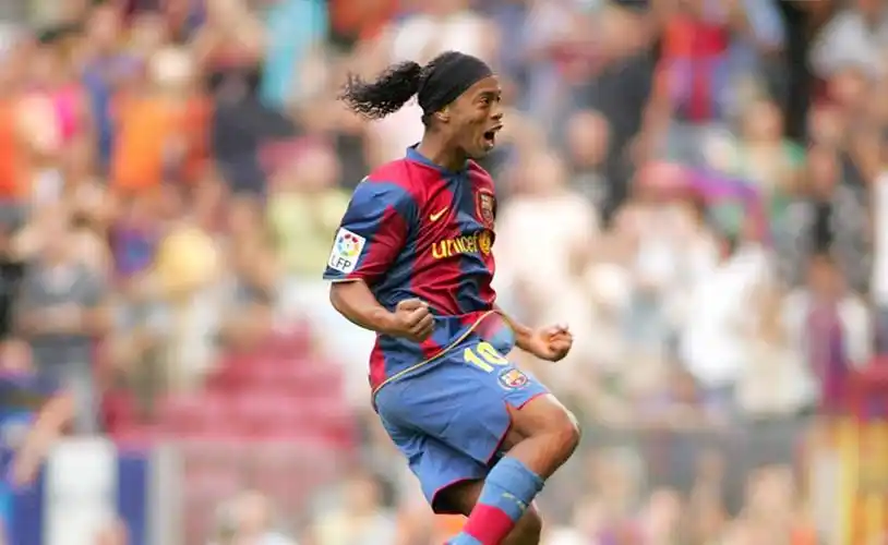 他以其卓越 他以其卓越