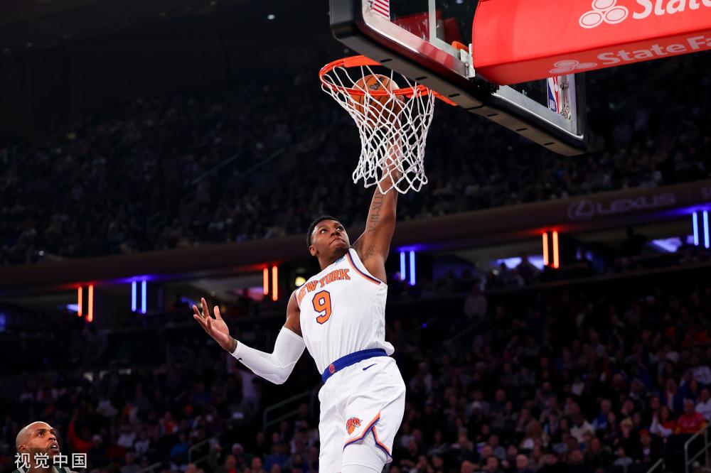 行为屡见不 行为屡见不