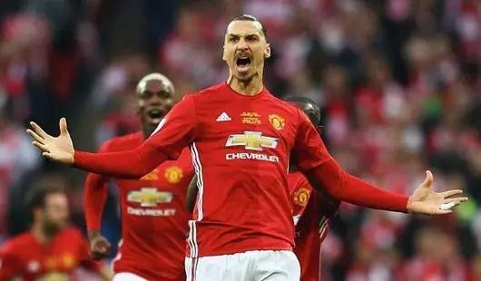 在这个秋高 在这个秋高